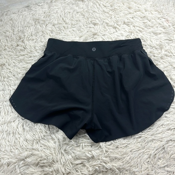 Lululemon Find Your Pace Short 3" *Lined Black - Picture 5 of 7